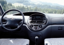 Toyota Previa 2000 - 2003